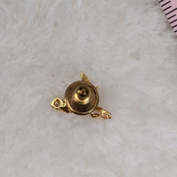 Vintage Tiny Gold Guardian Angel Pin, Holding a Tiny Diamond - Picture 3 of 3